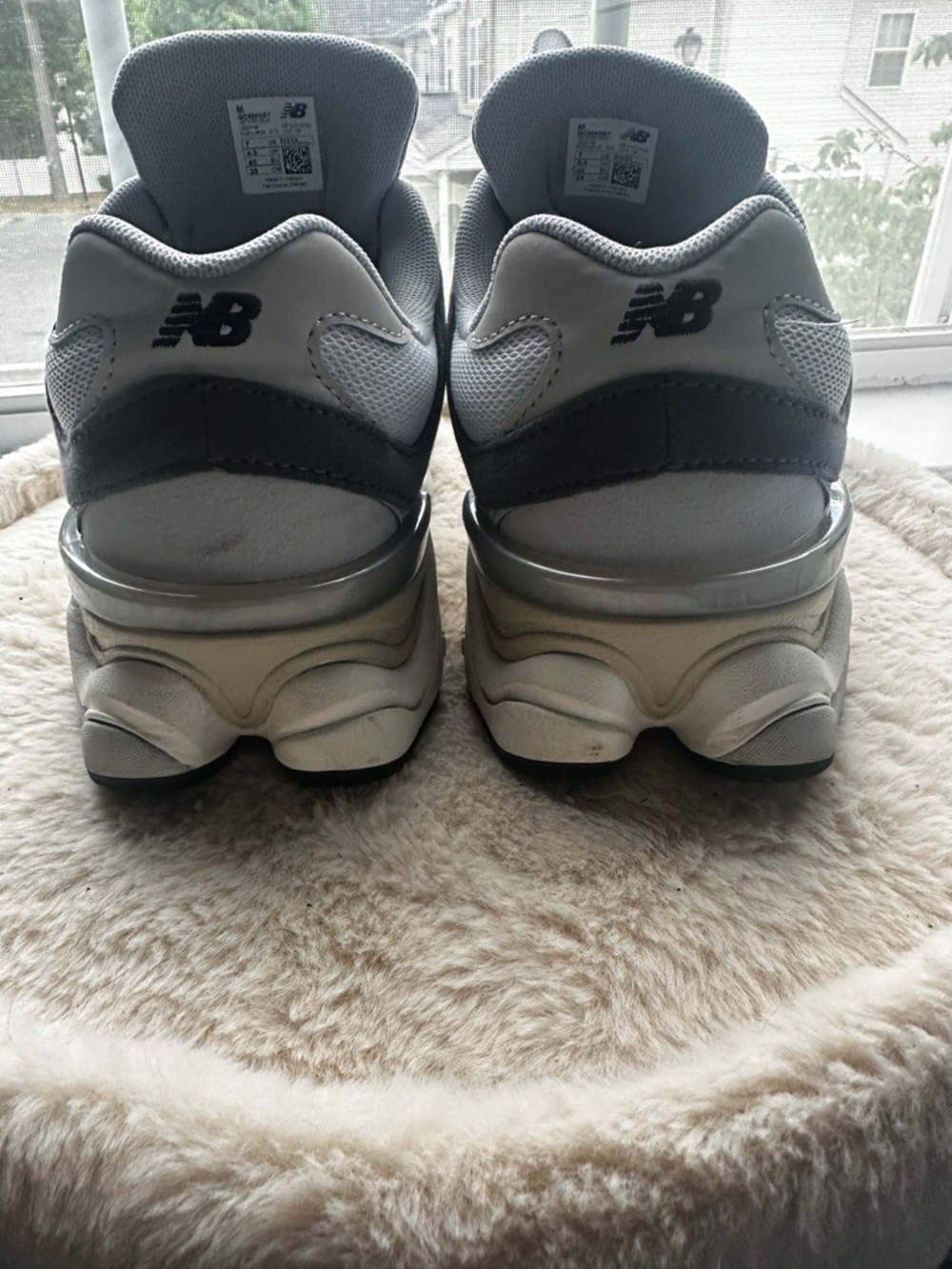 New Balance 9060 - Picture 6 of 7